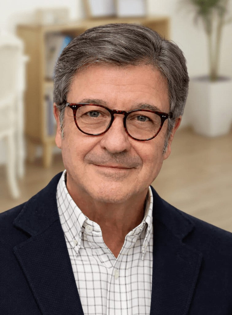 Javier R.